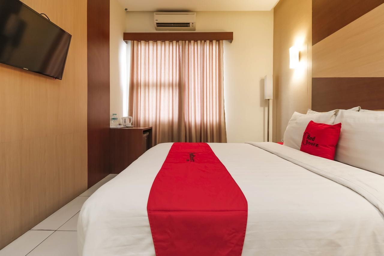 Reddoorz Near Roxy Ξενοδοχείο Τζακάρτα Εξωτερικό φωτογραφία